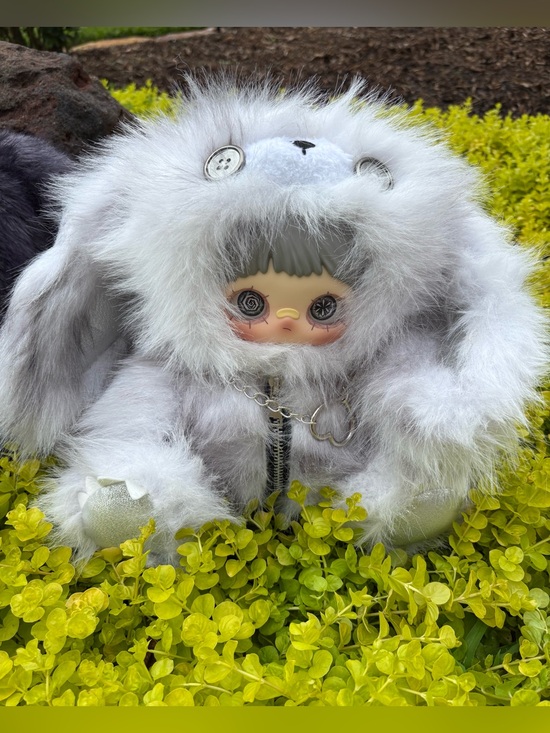 Maymei by Sure Fun Other - MAYMEI Rebel Doll Series
Plush Backpack
'Zoned Out' (the Chaser)